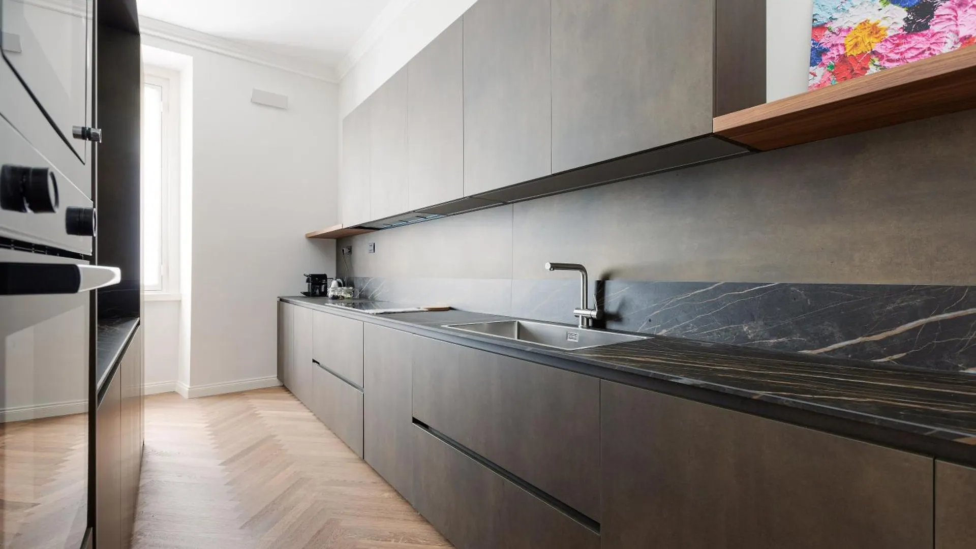 Brera Apartments In San Babila Milão