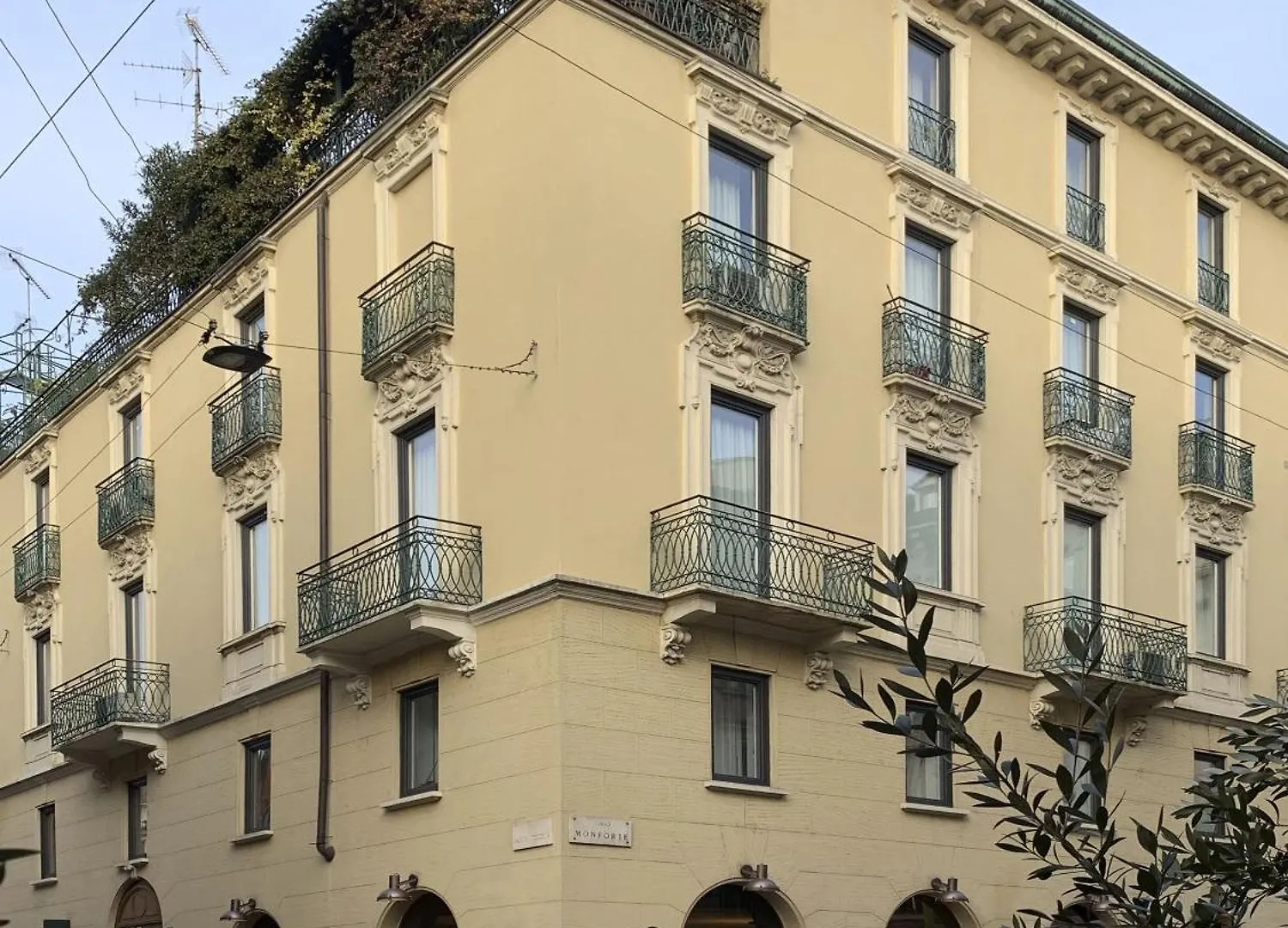 Brera Apartments In San Babila Milão 0*,