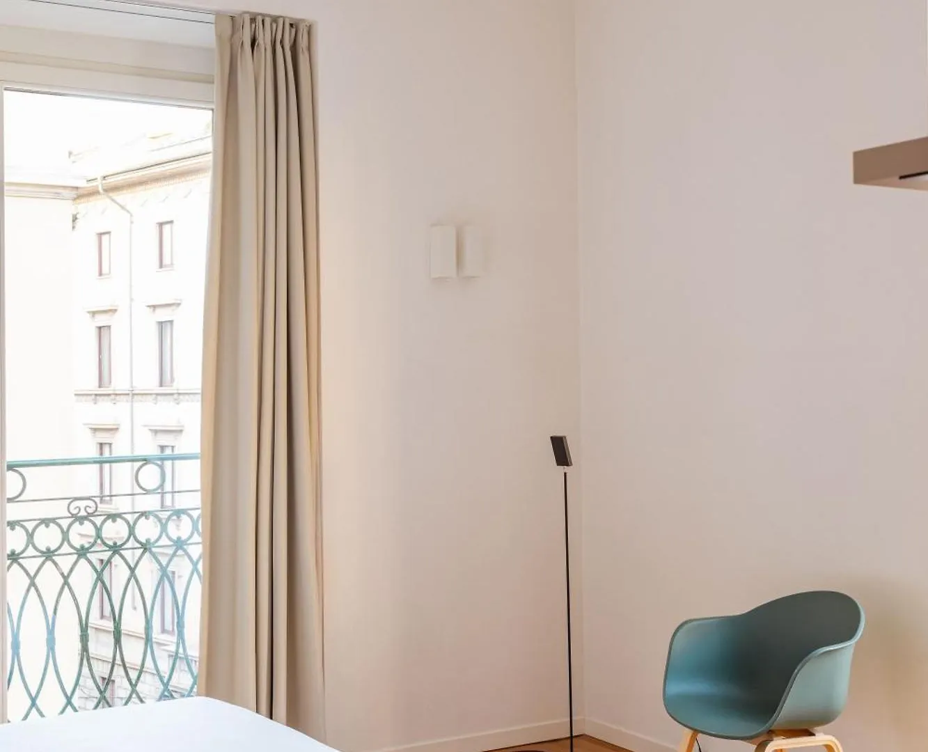 Brera Apartments In San Babila Milão